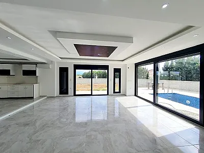 AYDIN Didim Altınkum Satılık 5+1 Villa - Fotoğraf 2