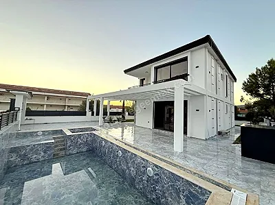 AYDIN Didim Akbük Satılık 4+1 Villa - Fotoğraf 31