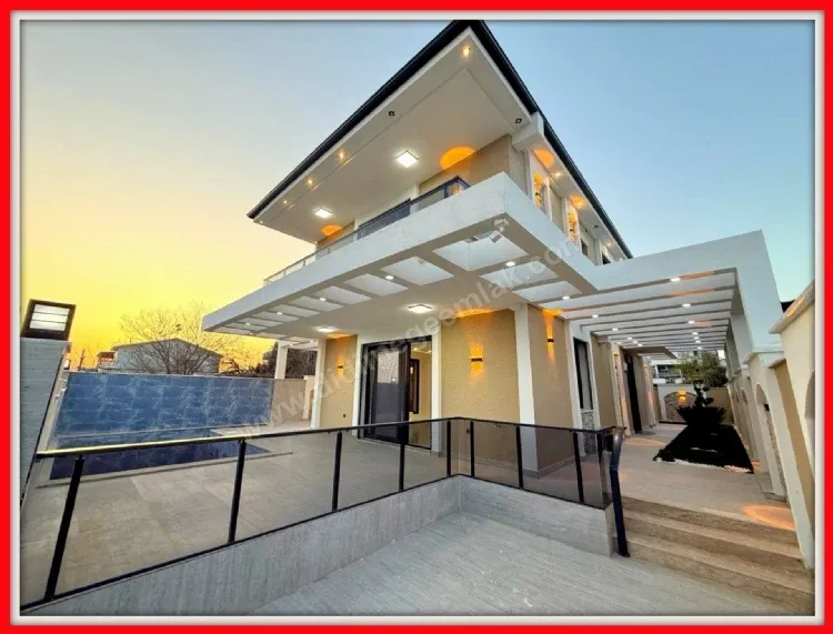 Didim'de Akıllı Sistemli Villa
