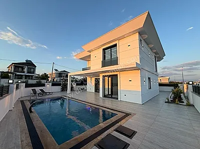 AYDIN Didim Efeler Satılık 4+1 Villa - Fotoğraf 2